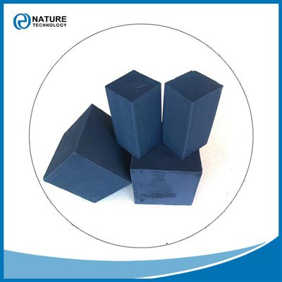 Водоустойчив пчелна пита с активен въглен за третиране на газове